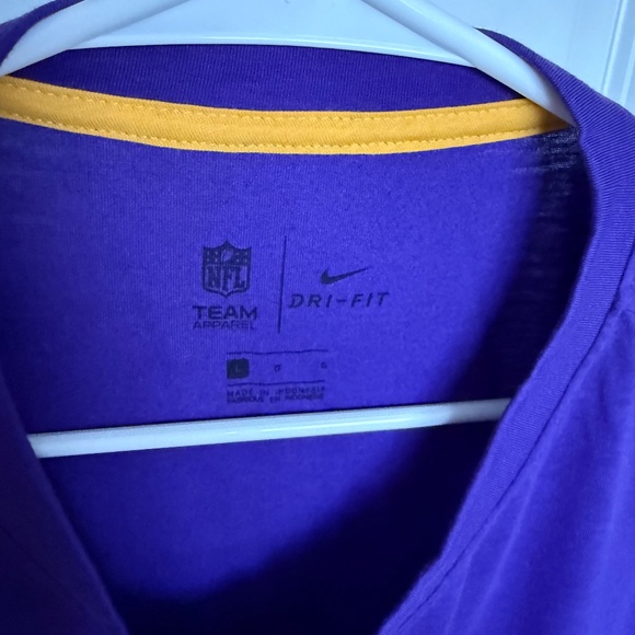 NFL Nike Dri-Fit Purple Cropped Minnesota Vikings Tee - Size L - Picture 2 of 3